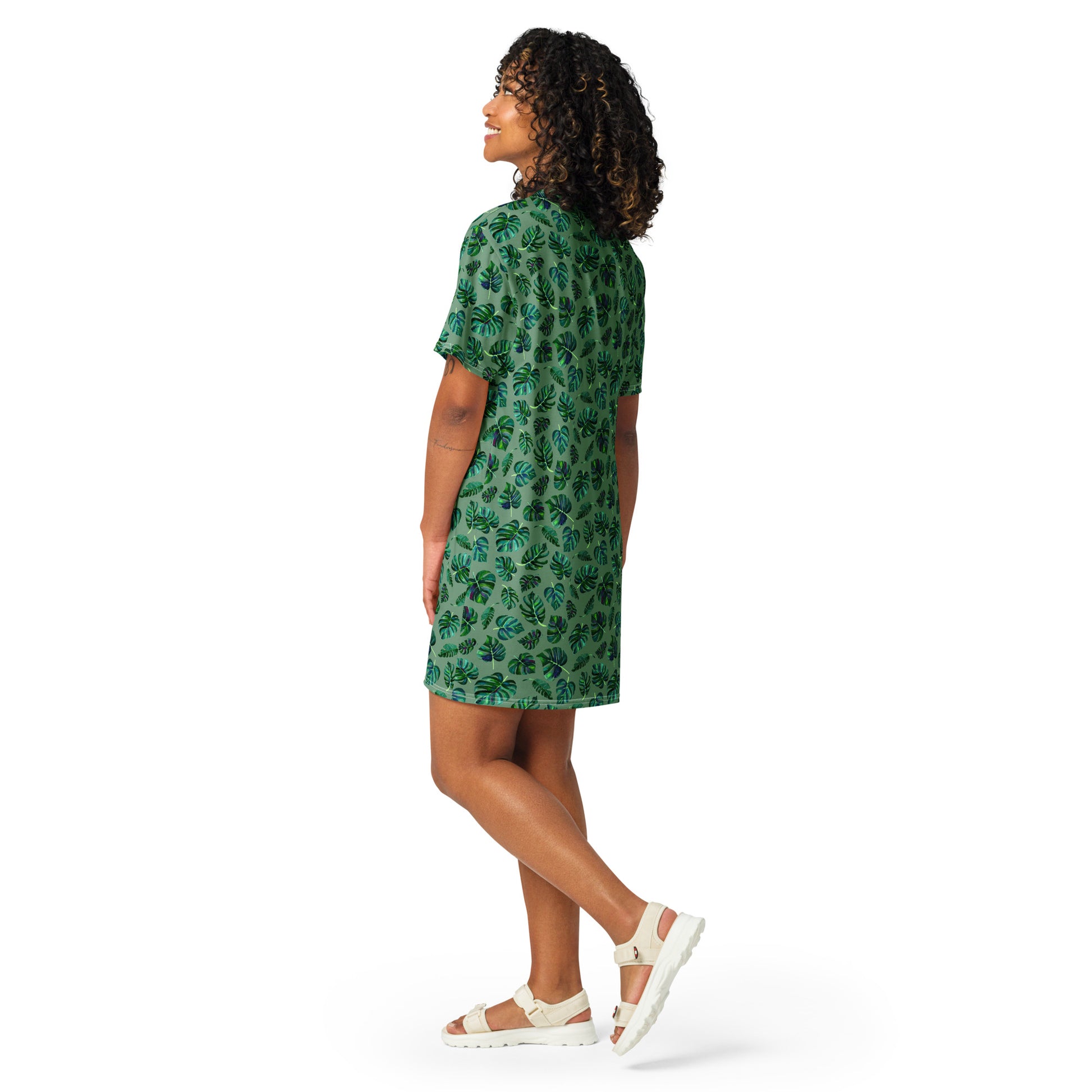 🌿 Jungle Dream T-Shirt Dress – Monstera in Motion - SANDRAAS